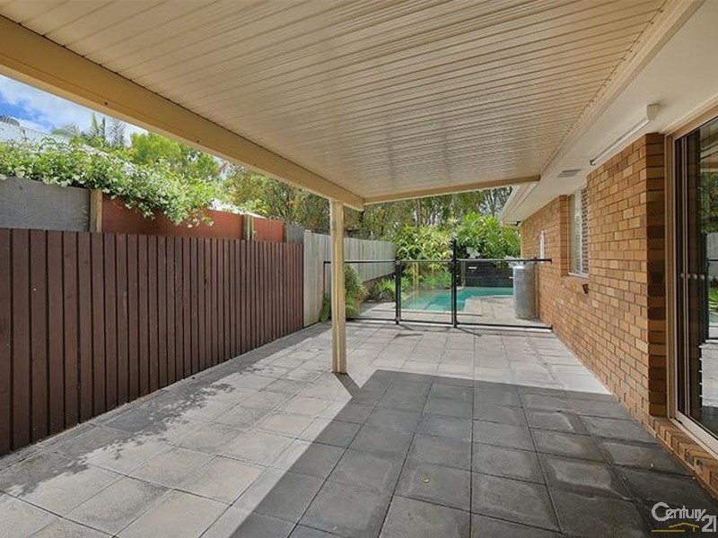 9 Avondale Place, Little Mountain QLD 4551