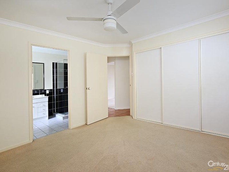 9 Avondale Place, Little Mountain QLD 4551