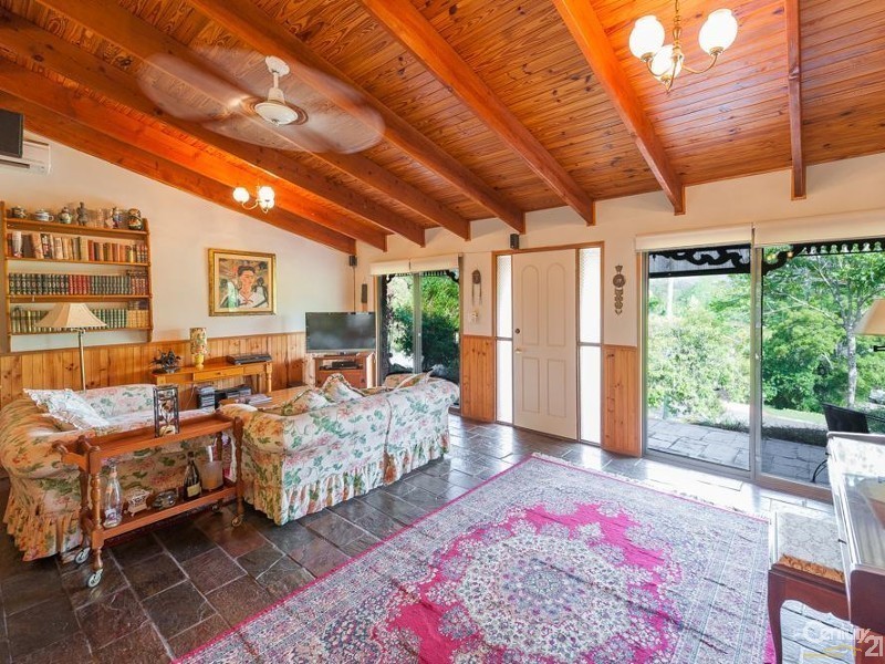 4 Suzen Court, Mooloolah Valley QLD 4553