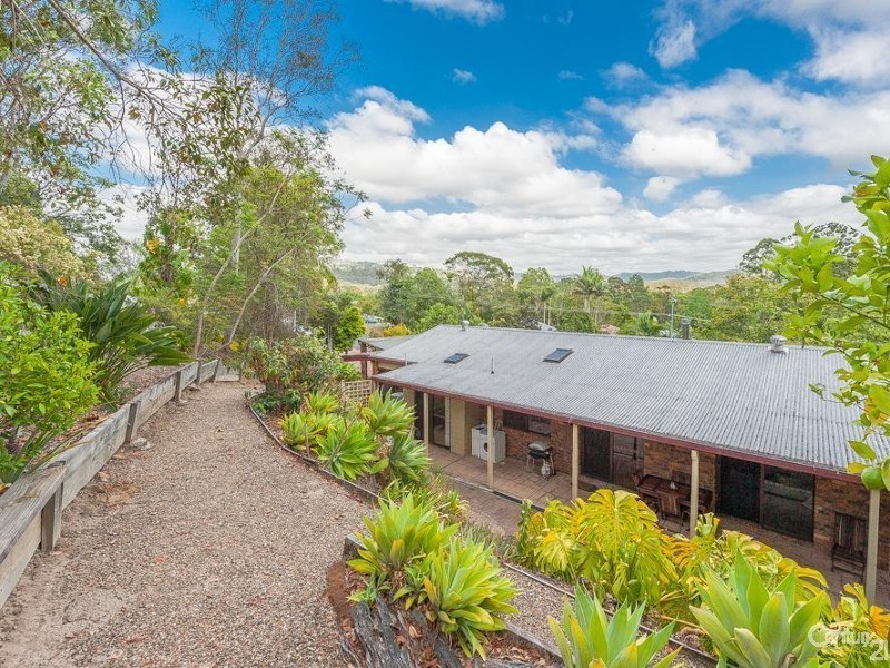 4 Suzen Court, Mooloolah Valley QLD 4553