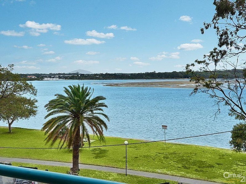 10/20 Picnic Point Esplanade, Maroochydore QLD 4558