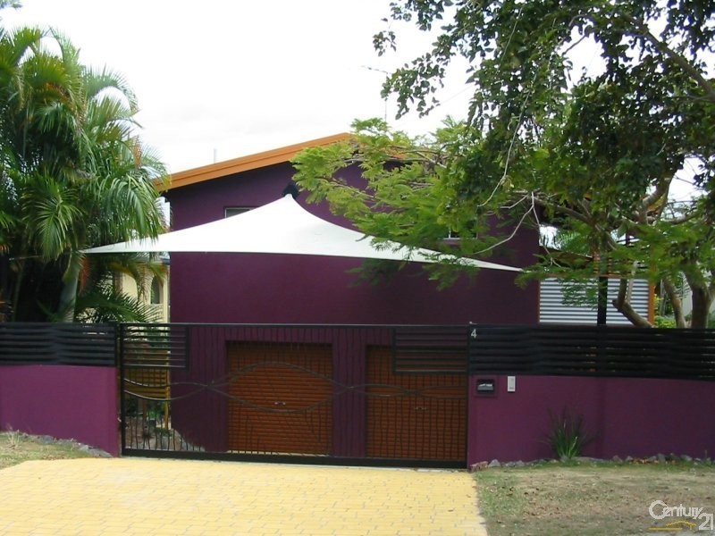 4 Pontee Parade, Alexandra Headland QLD 4572