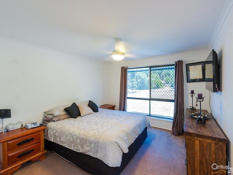 4 Molakai Drive, Mountain Creek QLD 4557