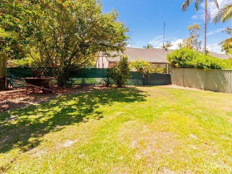 4 Molakai Drive, Mountain Creek QLD 4557