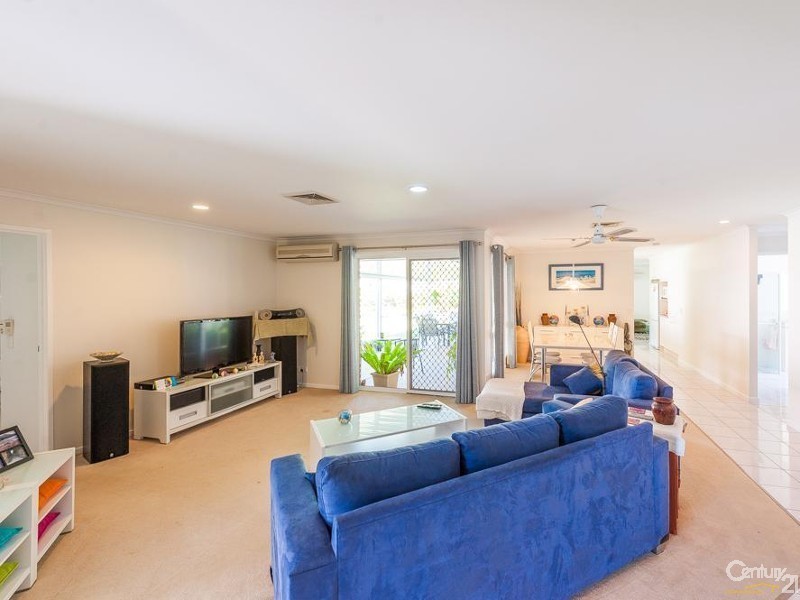 90 Deloraine Drive, Buderim QLD 4556