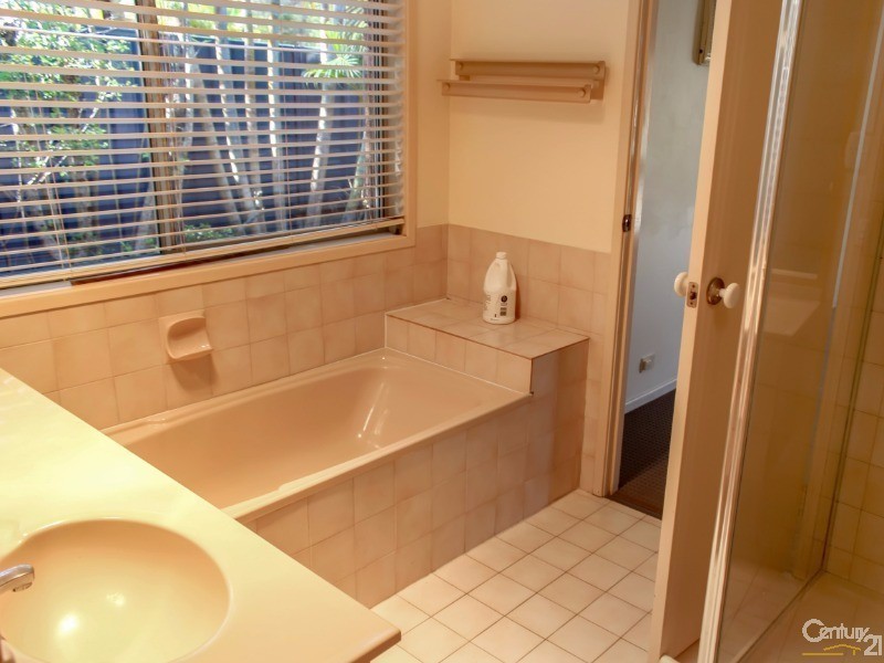 3 Oakmont Drive, Buderim QLD 4556