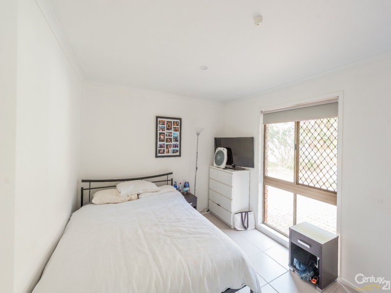11 Surf Road, Alexandra Headland QLD 4572