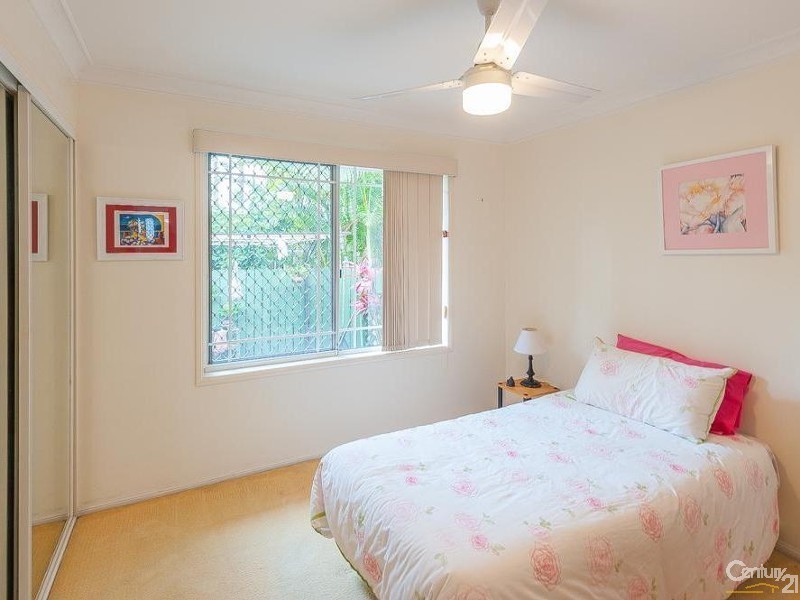 2/13 Bradman Avenue, Maroochydore QLD 4558