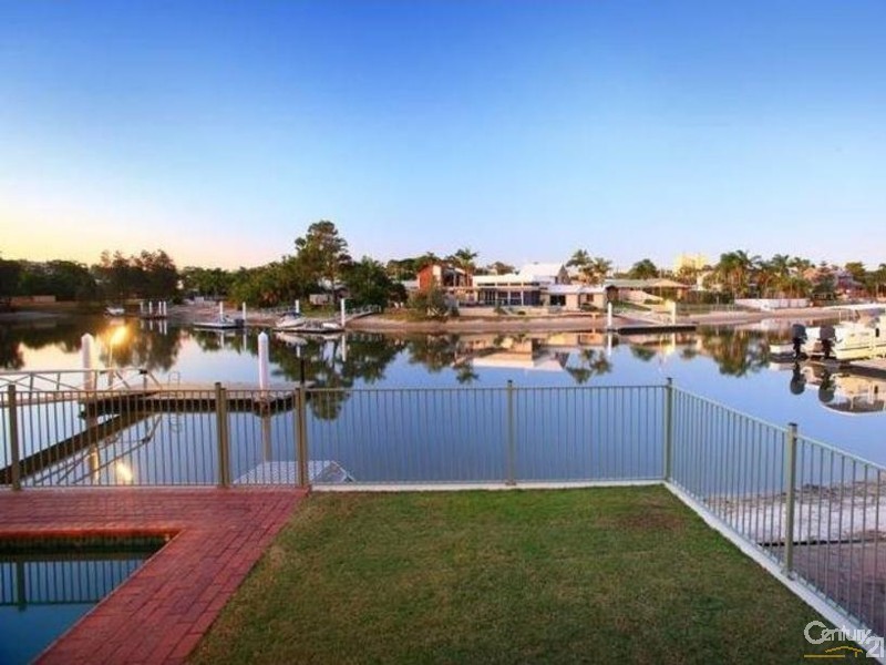 11 Yallanga Place, Mooloolaba QLD 4557