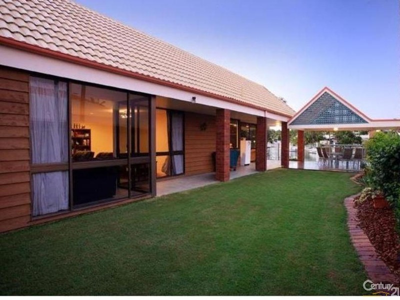 11 Yallanga Place, Mooloolaba QLD 4557