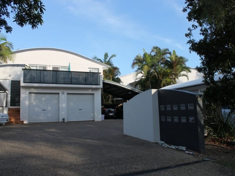 1/11 Melville Court, Mount Coolum QLD 4573