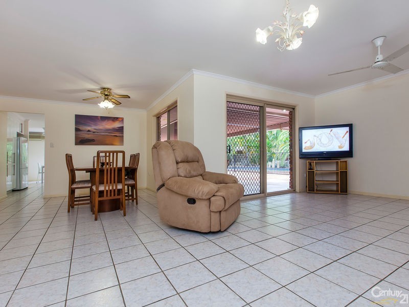 36 Casuarina Drive, Little Mountain QLD 4551