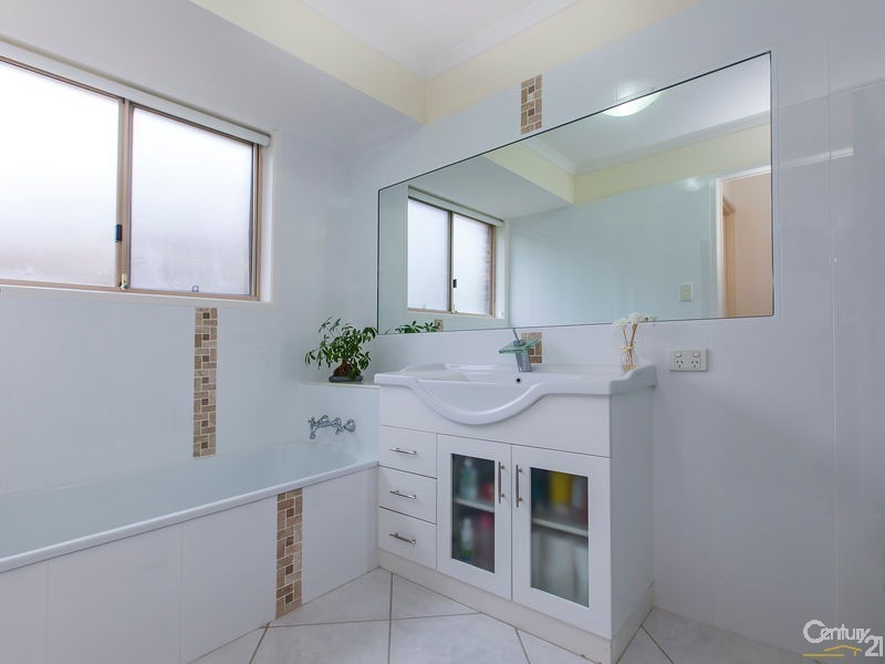 36 Casuarina Drive, Little Mountain QLD 4551