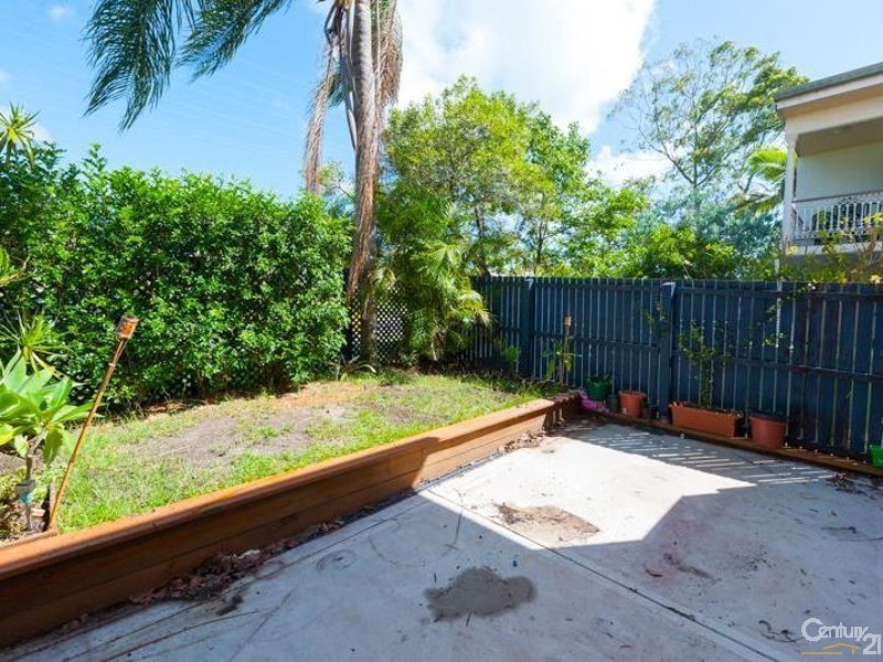 1/87 Goonawarra Drive, Mooloolaba QLD 4557