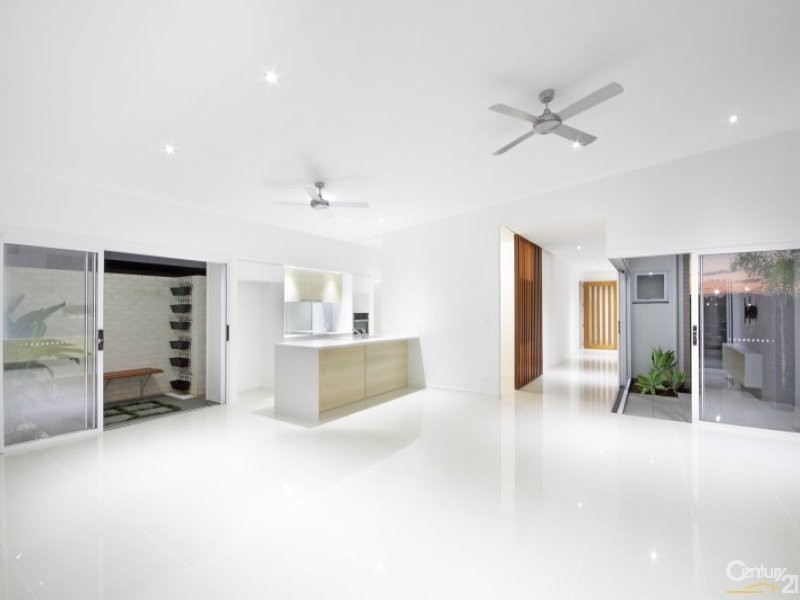 3 Amity Avenue, Maroochydore QLD 4558