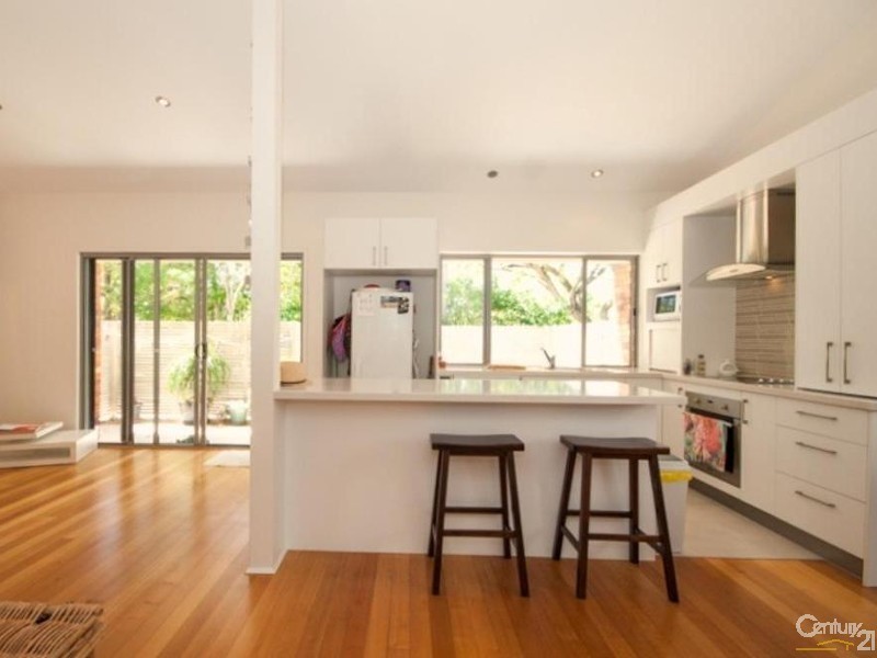 1/8 Woorookool Place, Noosaville QLD 4566