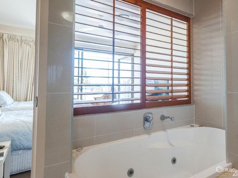 34/1 Grenada Way, Parrearra QLD 4575