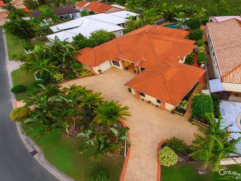 13 Boccaccio Court, Mountain Creek QLD 4557