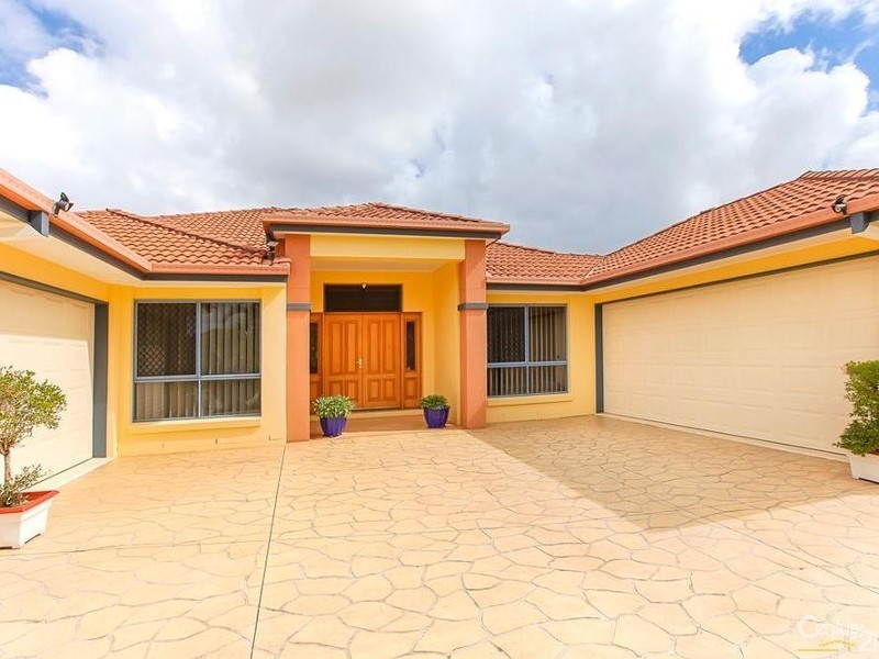 13 Boccaccio Court, Mountain Creek QLD 4557