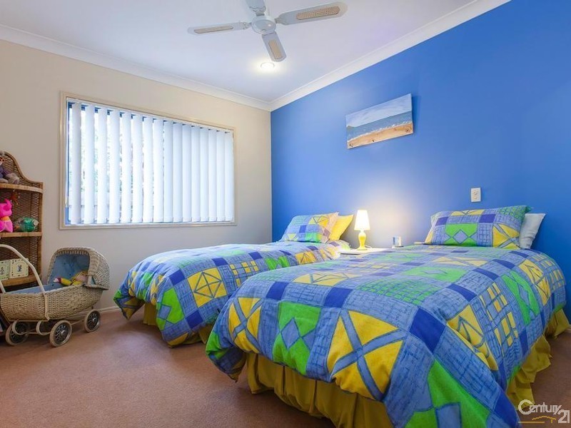 13 Boccaccio Court, Mountain Creek QLD 4557