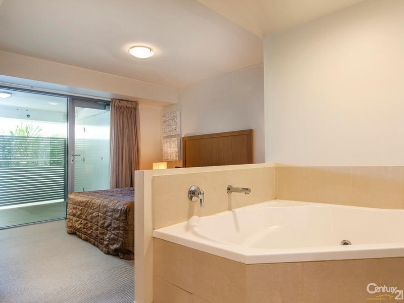 204/19 First Avenue, Mooloolaba QLD 4557