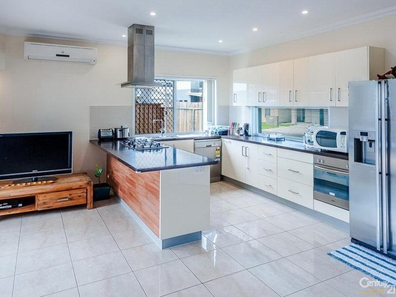 11 Pepper Tree Circuit, Maroochydore QLD 4558