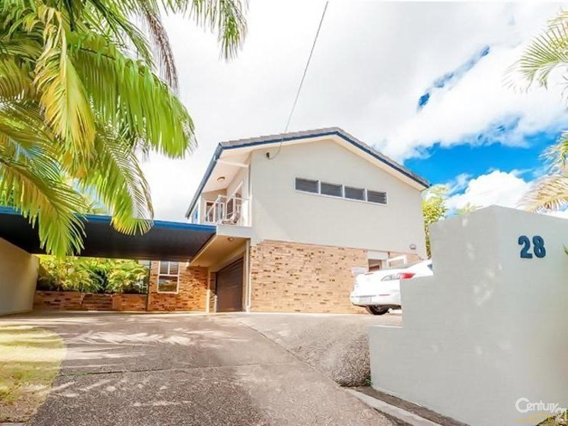 28 Oloway Crescent, Alexandra Headland QLD 4572