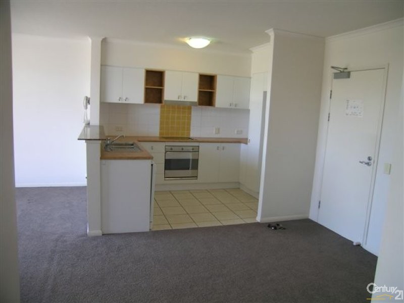 621 98-110 Alexandra Parade, Alexandra Headland QLD 4572