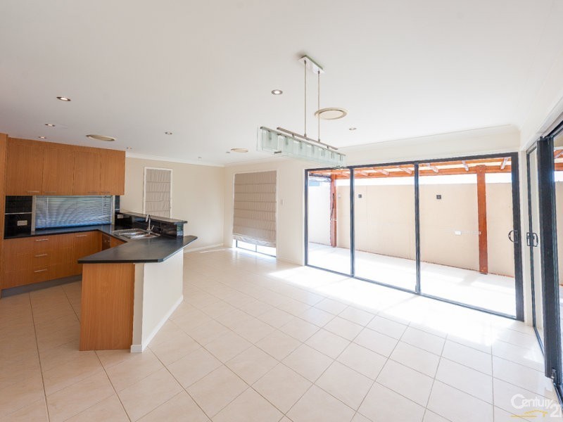 34 Sailfish Drive, Mountain Creek QLD 4557