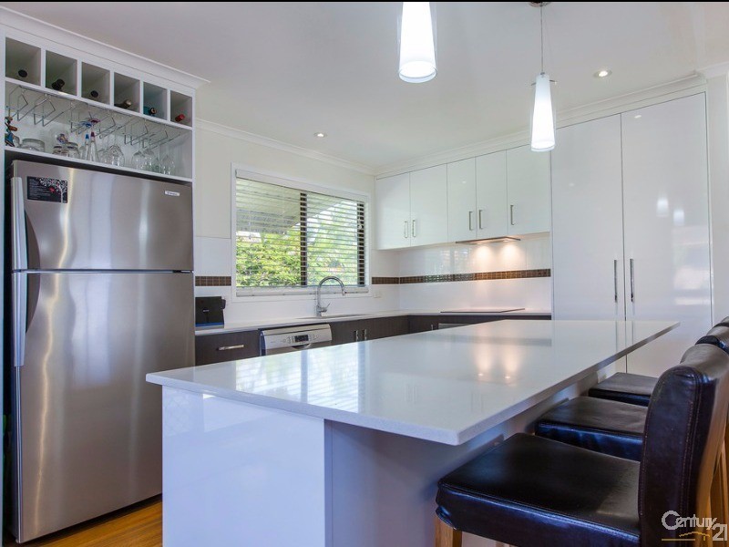 7 Anthony Avenue, Mooloolaba QLD 4557