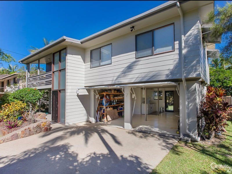 7 Anthony Avenue, Mooloolaba QLD 4557