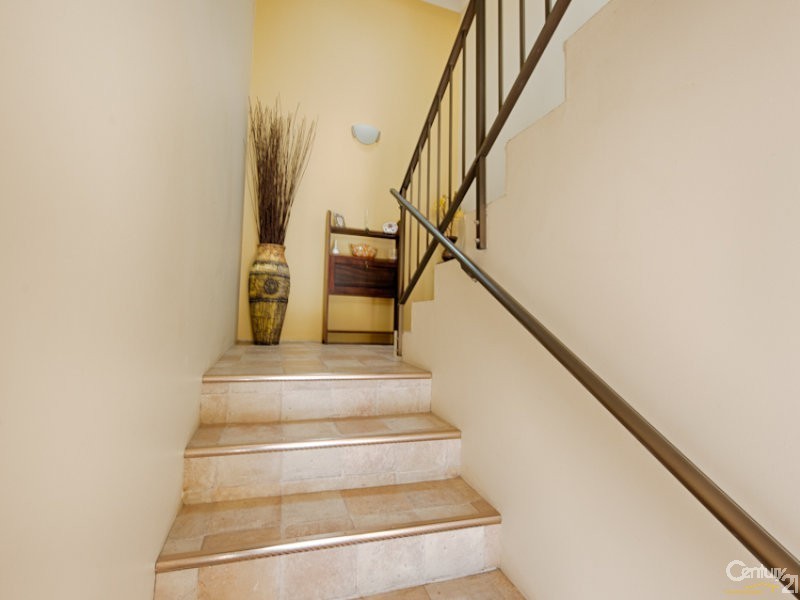 39 Bradman Avenue, Maroochydore QLD 4558