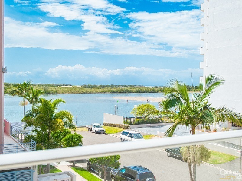 4/128 Duporth Avenue, Maroochydore QLD 4558
