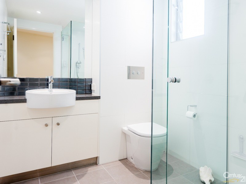 4/128 Duporth Avenue, Maroochydore QLD 4558