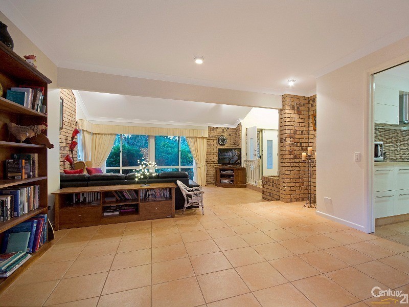 126 Karawatha Drive, Mountain Creek QLD 4557