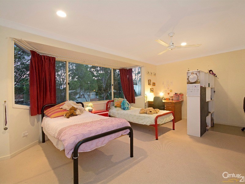 126 Karawatha Drive, Mountain Creek QLD 4557
