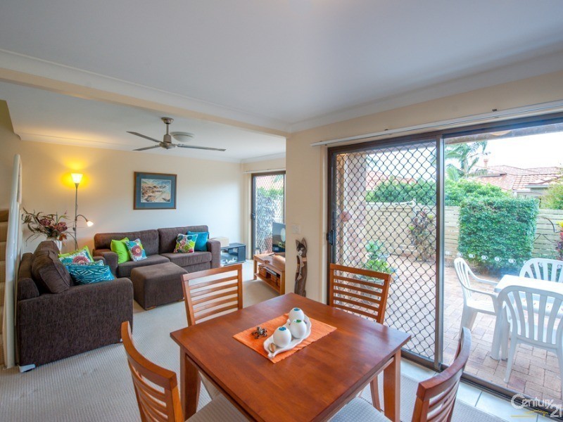 8/9-13 Maroochy Waters Drive, Maroochydore QLD 4558