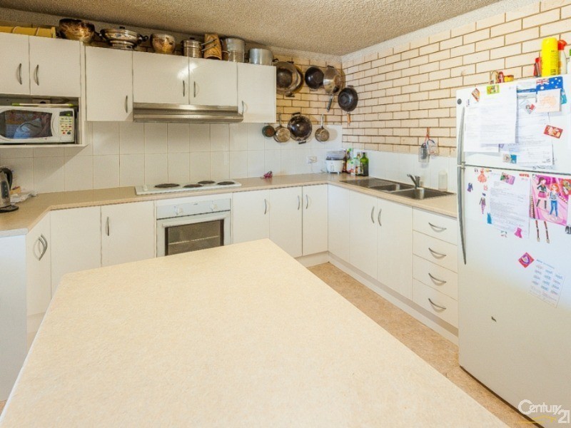 2/35 Walan Street, Mooloolaba QLD 4557