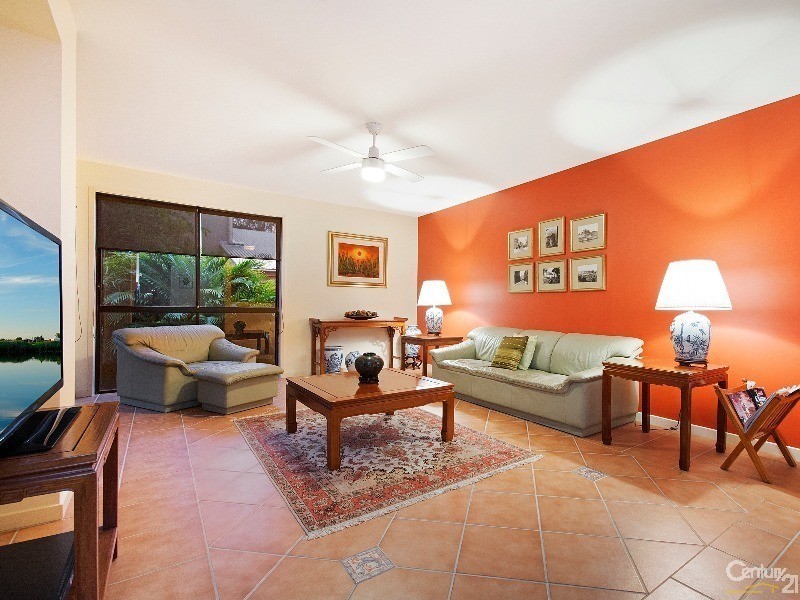 21 Admiralty Drive, Alexandra Headland QLD 4572