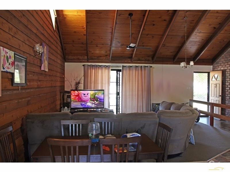 33 Cypress Street, Maroochydore QLD 4558
