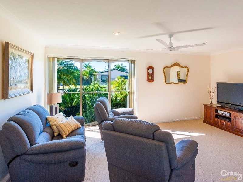 6 Tau Court, Maroochydore QLD 4558