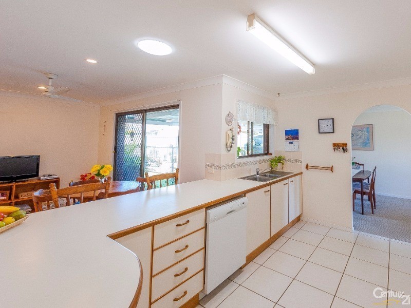 6 Tau Court, Maroochydore QLD 4558