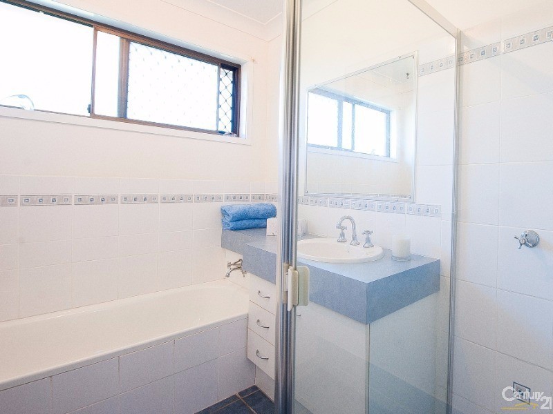 6 Tau Court, Maroochydore QLD 4558