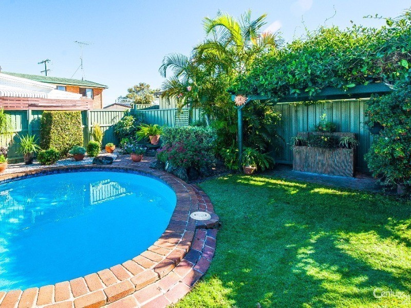 6 Tau Court, Maroochydore QLD 4558