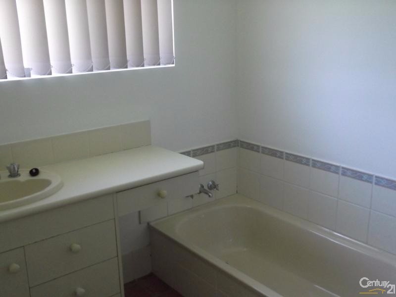 93 Palm Drive, Mooloolaba QLD 4557