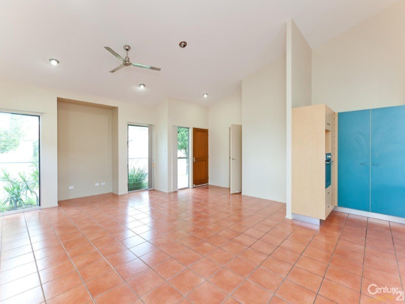 5 Corfu Street, Kawana Island QLD 4575