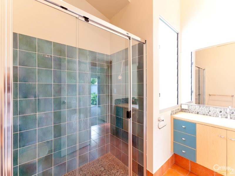 5 Corfu Street, Kawana Island QLD 4575