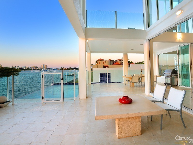 25 Mooloolah Island, Minyama QLD 4575