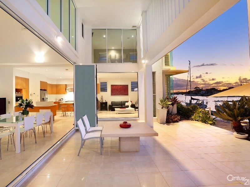 25 Mooloolah Island, Minyama QLD 4575