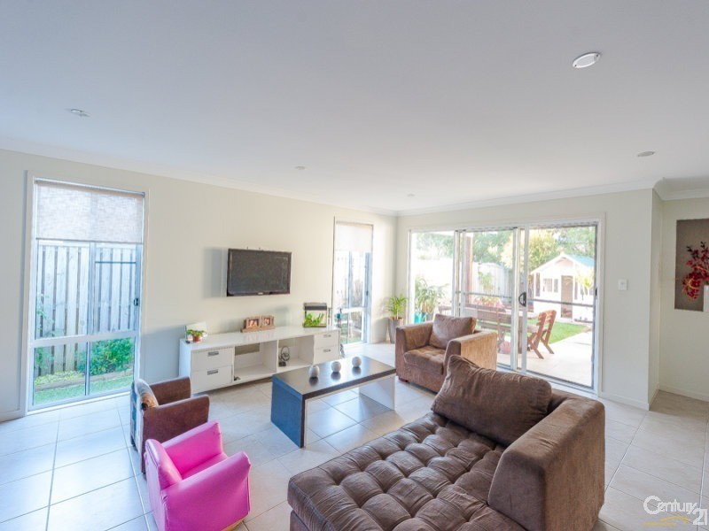 33 Peppertree Circuit, Maroochydore QLD 4558